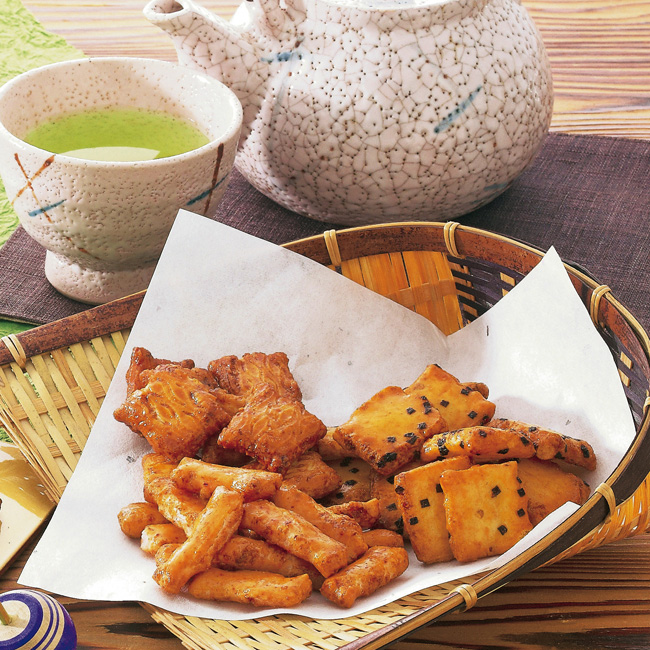 【送料無料】　緑茶・あられ・羊かん詰合せ　No.40